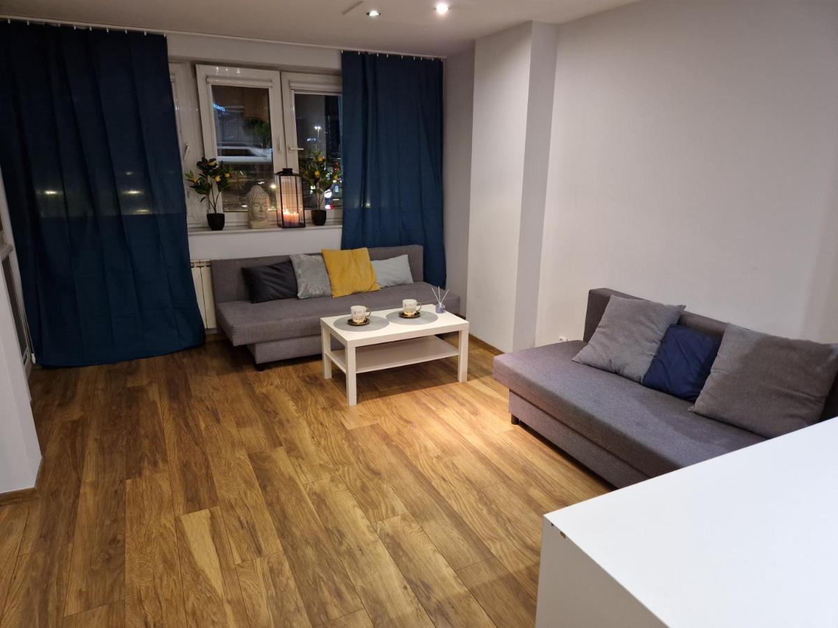 View Apartments And Rooms ワルシャワ エクステリア 写真
