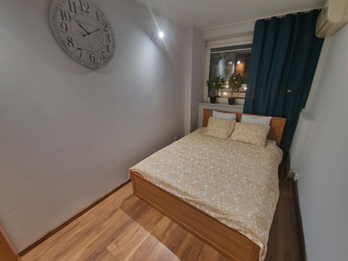 View Apartments And Rooms ワルシャワ エクステリア 写真