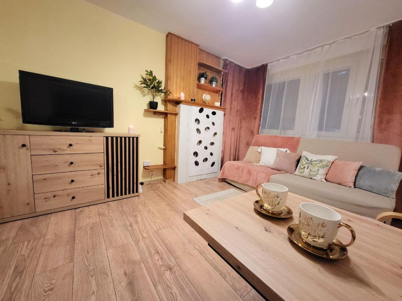 View Apartments And Rooms ワルシャワ エクステリア 写真