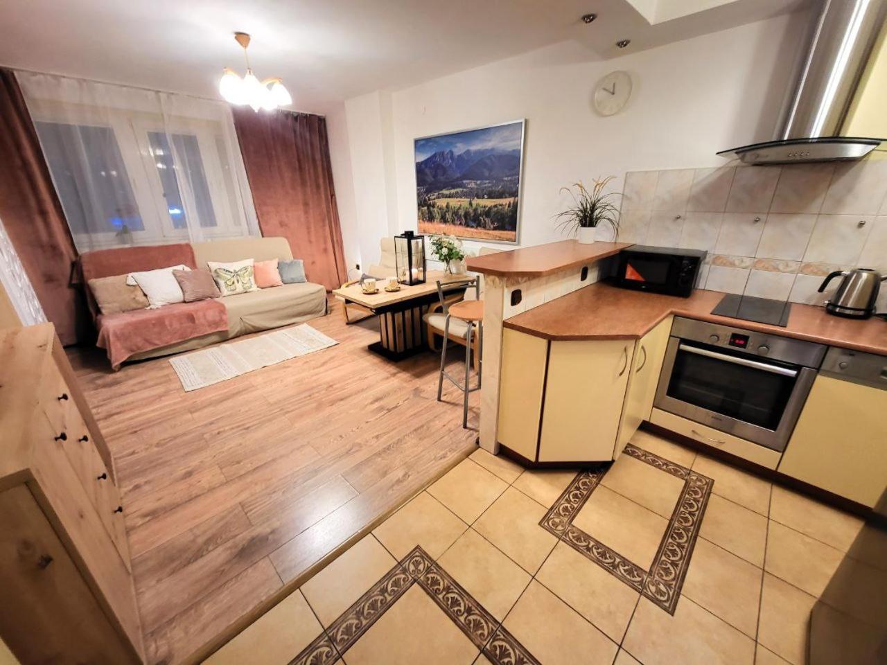 View Apartments And Rooms ワルシャワ エクステリア 写真