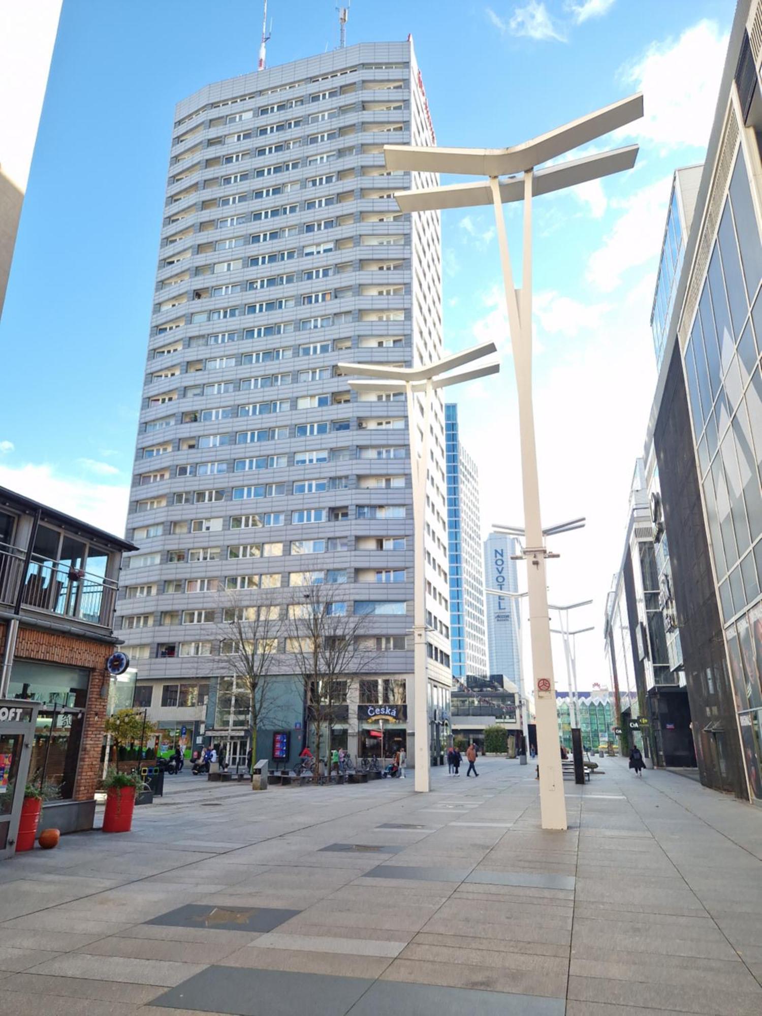 View Apartments And Rooms ワルシャワ エクステリア 写真
